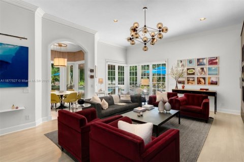 Villa ou maison à vendre à Pinecrest, Floride: 6 chambres, 544.41 m2 № 2077832 - photo 6