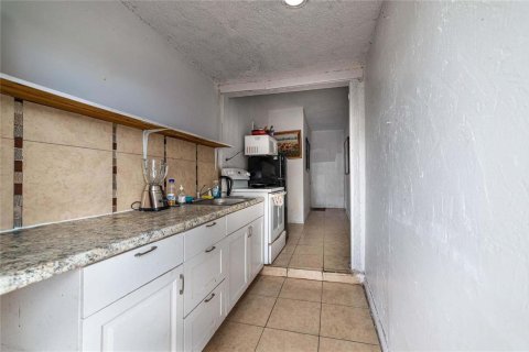 Купить коммерческую недвижимость в Дания-Бич, Флорида 123.37м2, № 2265836 - фото 8