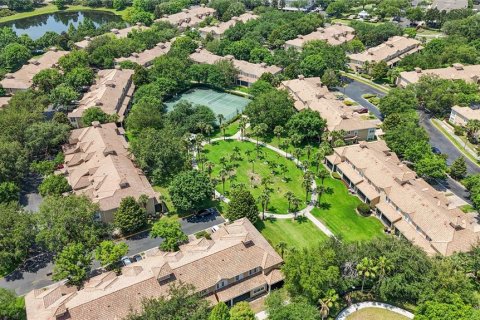 Townhouse in Orlando, Florida 3 bedrooms, 186.73 sq.m. № 1779030 - photo 4