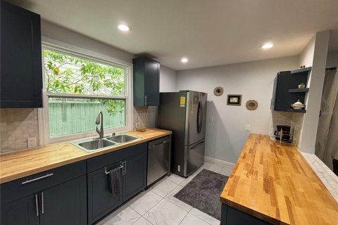 Villa ou maison à louer à Clearwater, Floride: 3 chambres, 124.02 m2 № 2134007 - photo 16