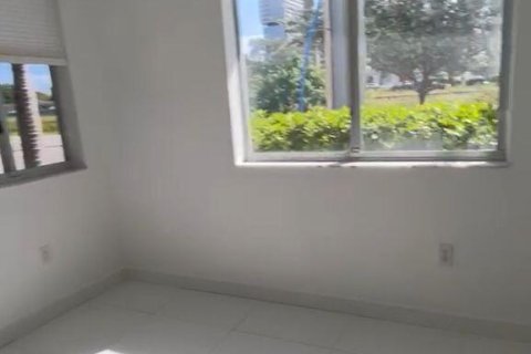 Condominio en venta en Miami, Florida, 2 dormitorios, 97.55 m2 № 2084956 - foto 5