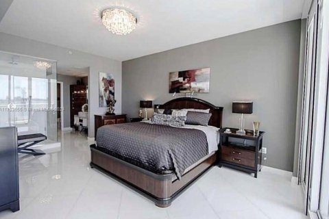 Condo in Miami, Florida, 2 bedrooms  № 1729184 - photo 12