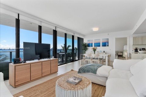 Condo in Miami, Florida, 3 bedrooms  № 1942368 - photo 4