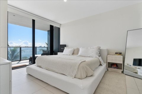 Condo in Miami, Florida, 3 bedrooms  № 1942368 - photo 6