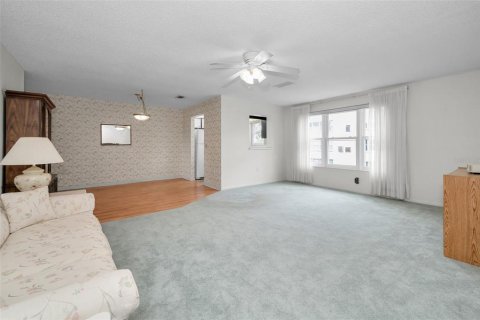 Condominio en venta en Saint Petersburg, Florida, 2 dormitorios, 104.52 m2 № 2223494 - foto 10