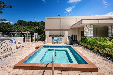 Condominio en venta en Saint Petersburg, Florida, 2 dormitorios, 104.52 m2 № 2223494 - foto 26