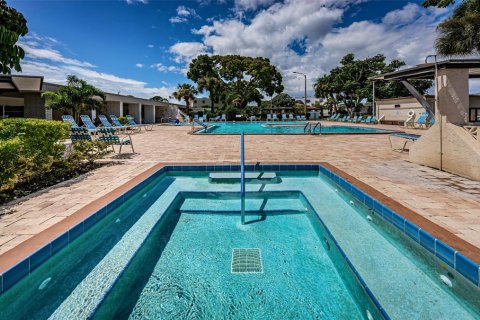 Condominio en venta en Saint Petersburg, Florida, 2 dormitorios, 104.52 m2 № 2223494 - foto 27