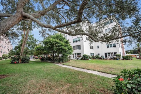Condominio en venta en Saint Petersburg, Florida, 2 dormitorios, 104.52 m2 № 2223494 - foto 20