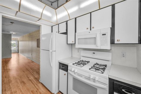 Condominio en venta en Saint Petersburg, Florida, 2 dormitorios, 104.52 m2 № 2223494 - foto 13