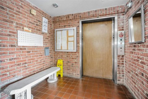 Condominio en venta en Saint Petersburg, Florida, 2 dormitorios, 104.52 m2 № 2223494 - foto 6