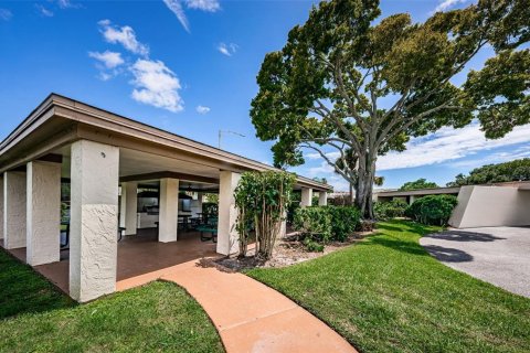Condominio en venta en Saint Petersburg, Florida, 2 dormitorios, 104.52 m2 № 2223494 - foto 24