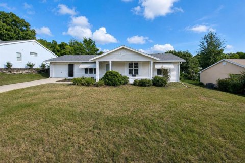 House in Ocala, Florida 2 bedrooms, 105.44 sq.m. № 2349768