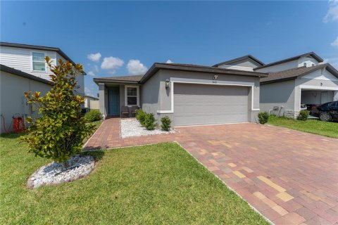 House in Davenport, Florida 4 bedrooms, 137.77 sq.m. № 1785568 - photo 2
