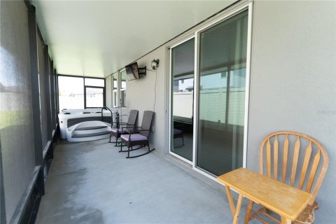 House in Davenport, Florida 4 bedrooms, 137.77 sq.m. № 1785568 - photo 23