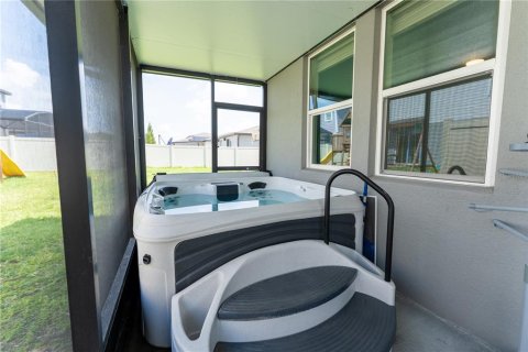 House in Davenport, Florida 4 bedrooms, 137.77 sq.m. № 1785568 - photo 22