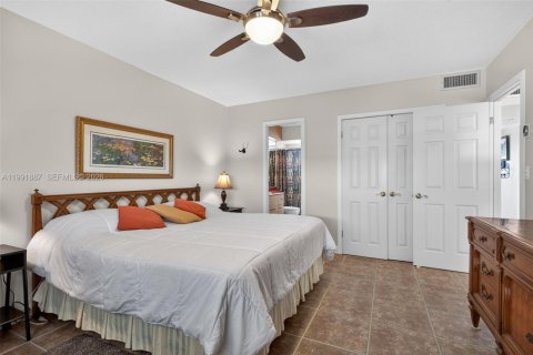 Купить кондоминиум в Лодерхилл, Флорида 1 спальня, 65.03м2, № 2052445 - фото 25