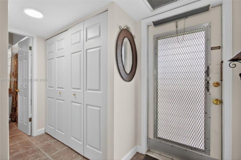 Купить кондоминиум в Лодерхилл, Флорида 1 спальня, 65.03м2, № 2052445 - фото 6