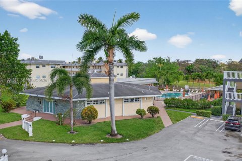 Купить кондоминиум в Лодерхилл, Флорида 1 спальня, 65.03м2, № 2052445 - фото 29