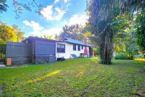 House in Tampa, Florida 2 bedrooms, 169.27 sq.m. № 2212957 - photo 5