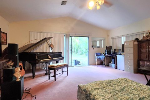 House in Tampa, Florida 2 bedrooms, 169.27 sq.m. № 2212957 - photo 29