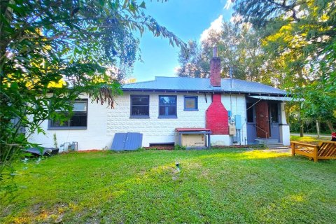 House in Tampa, Florida 2 bedrooms, 169.27 sq.m. № 2212957 - photo 4