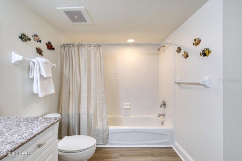 Copropriété à vendre à Daytona Beach, Floride: 3 chambres, 205.78 m2 № 2092210 - photo 12