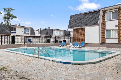 Condominio en venta en Gainesville, Florida, 2 dormitorios, 70.14 m2 № 1720616 - foto 17