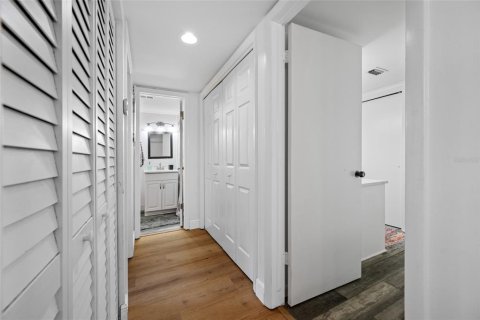 Condominio en venta en Saint Petersburg, Florida, 2 dormitorios, 90.58 m2 № 1883104 - foto 15