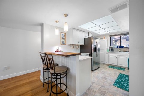 Condominio en venta en Saint Petersburg, Florida, 2 dormitorios, 90.58 m2 № 1883104 - foto 8
