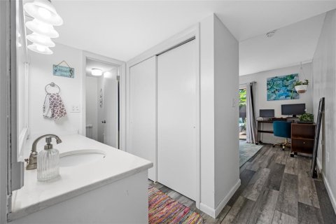 Condominio en venta en Saint Petersburg, Florida, 2 dormitorios, 90.58 m2 № 1883104 - foto 25