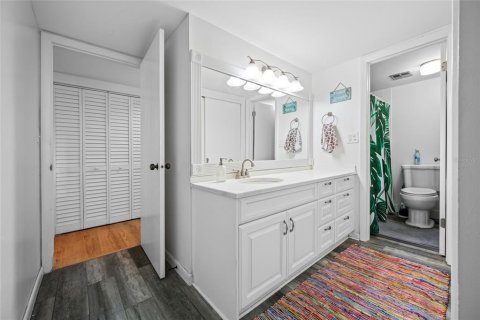 Condominio en venta en Saint Petersburg, Florida, 2 dormitorios, 90.58 m2 № 1883104 - foto 20