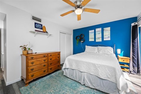 Condominio en venta en Saint Petersburg, Florida, 2 dormitorios, 90.58 m2 № 1883104 - foto 26