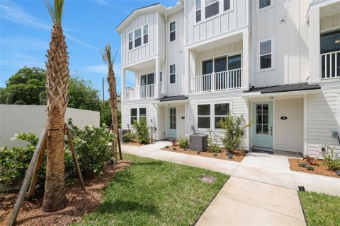 Touwnhouse à Jacksonville Beach, Floride 4 chambres, 190.54 m2 № 2314409