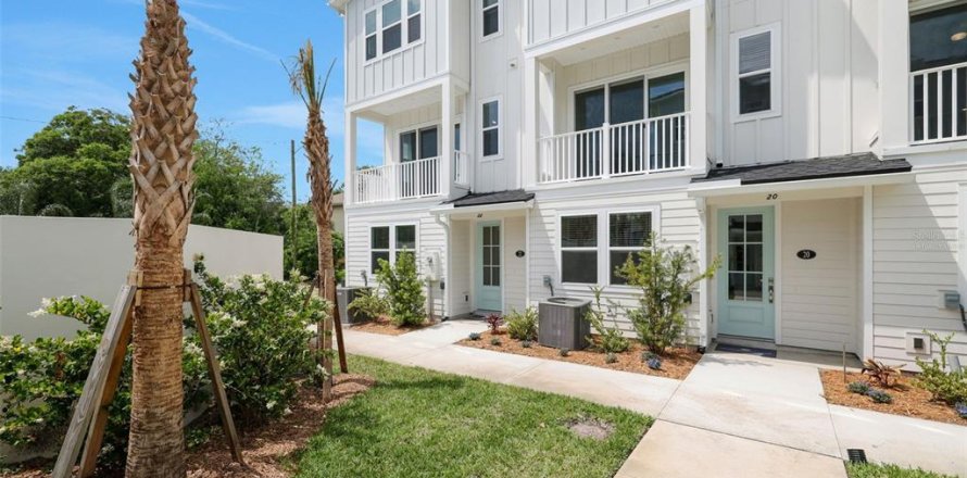 Adosado en Jacksonville Beach, Florida 4 dormitorios, 190.54 m2 № 2314409