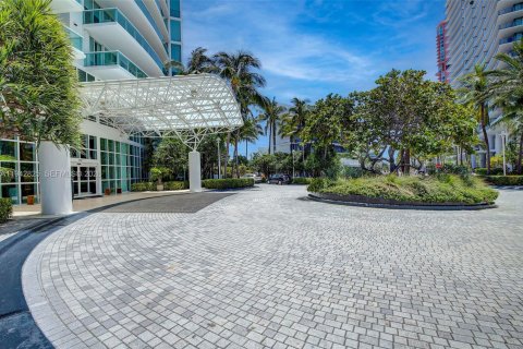 Copropriété à vendre à Miami Beach, Floride: 1 chambre, 93.65 m2 № 2000157 - photo 2