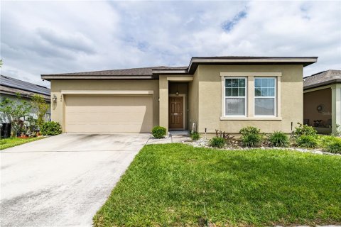 Casa en Haines City, Florida 3 dormitorios, 167.41 m2 № 2220591