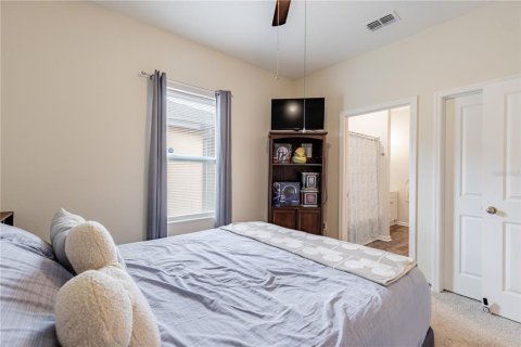 House in Haines City, Florida 3 bedrooms, 167.41 sq.m. № 2220591 - photo 10