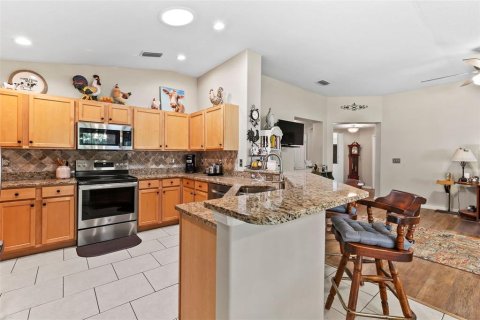 House in Palm Coast, Florida 3 bedrooms, 203.64 sq.m. № 1531653 - photo 10