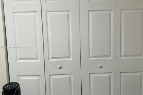 Villa ou maison à vendre à Miami, Floride: 3 chambres, 131.74 m2 № 1931454 - photo 20