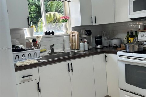 Villa ou maison à vendre à Miami, Floride: 3 chambres, 131.74 m2 № 1931454 - photo 4