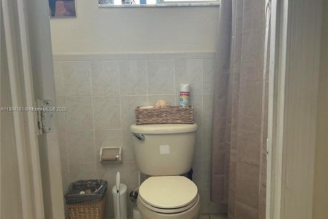 Villa ou maison à vendre à Miami, Floride: 3 chambres, 131.74 m2 № 1931454 - photo 15