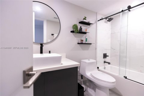 Copropriété à louer à Sunny Isles Beach, Floride: 2 chambres, 87.33 m2 № 1997222 - photo 20