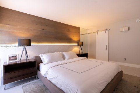 Copropriété à louer à Sunny Isles Beach, Floride: 2 chambres, 87.33 m2 № 1997222 - photo 16