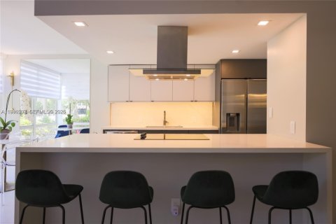 Copropriété à louer à Sunny Isles Beach, Floride: 2 chambres, 87.33 m2 № 1997222 - photo 10