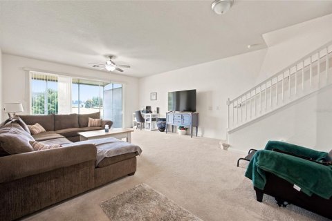 Townhouse in Ocala, Florida 3 bedrooms, 143.26 sq.m. № 2238090 - photo 17