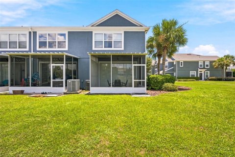 Townhouse in Ocala, Florida 3 bedrooms, 143.26 sq.m. № 2238090 - photo 8