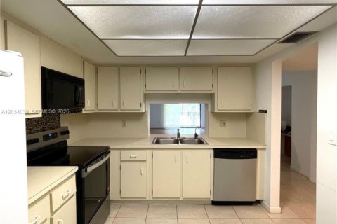 Condominio en venta en Weston, Florida, 2 dormitorios, 120.03 m2 № 2083952 - foto 25