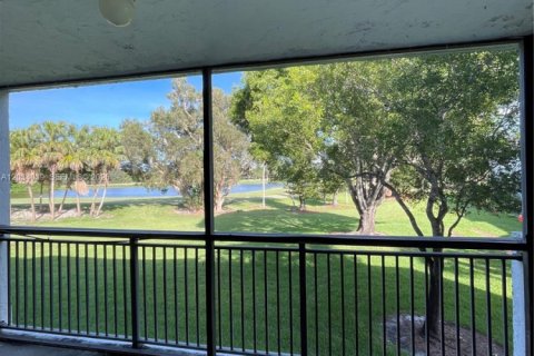 Condominio en venta en Weston, Florida, 2 dormitorios, 120.03 m2 № 2083952 - foto 11
