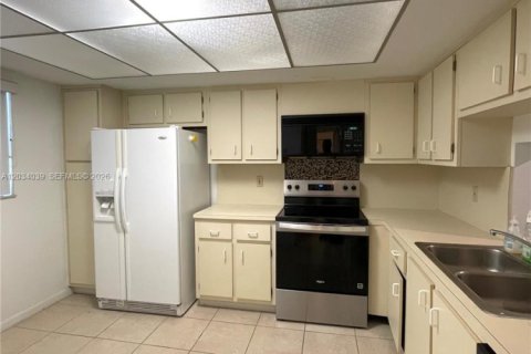 Condominio en venta en Weston, Florida, 2 dormitorios, 120.03 m2 № 2083952 - foto 23