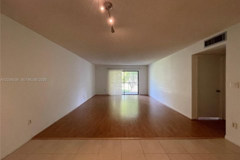 Condominio en venta en Weston, Florida, 2 dormitorios, 120.03 m2 № 2083952 - foto 8